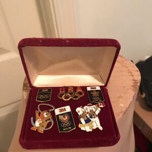 Calgary 1988 Olympics set of six pins, still in box